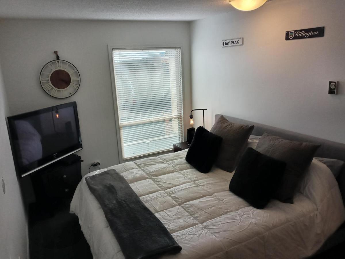 Village Center 2 Bedroom Condo Big White Ski Resort Exterior photo